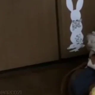 달리는 부엉이 밈 (Running Owl Meme)